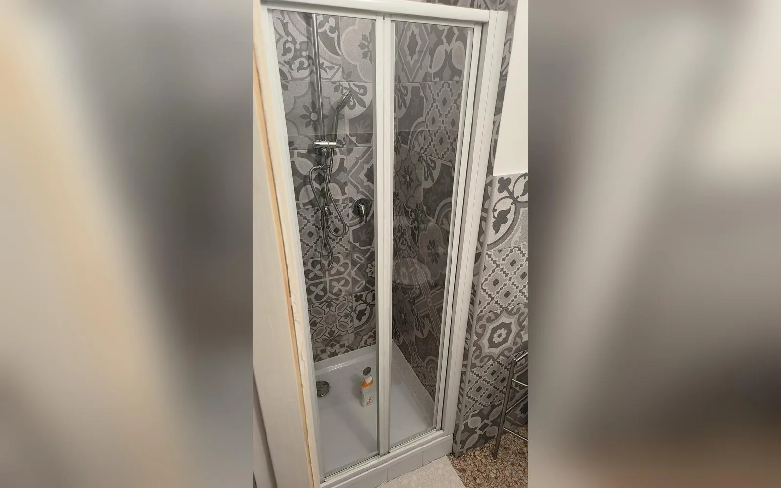Camera con bagno privato — La Badia del Cavaliere, Roma (Lazio) (foto 6)